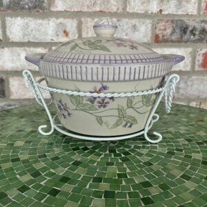 Temptations Ovenware by Tara Morning Glory 2 qt Trivet Wire Basket & Cov…